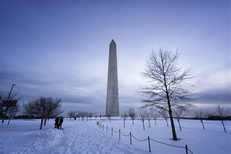 Snow at the Washington Monument