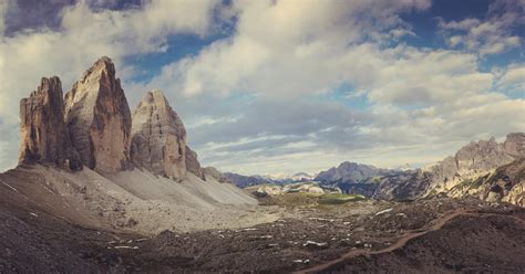 Tre Cime di Lavaredo in the Dolomites, Italy : r/hiking