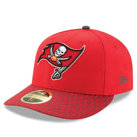 Men's New Era Red Tampa Bay Buccaneers 2017 Sideline Official Low ...