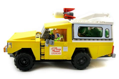 Dan the Pixar Fan: Toy Story 2: Lego Pizza Planet Truck