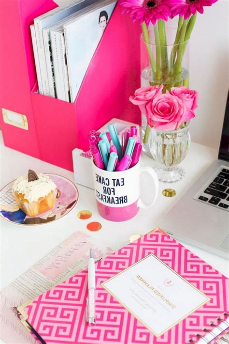 30+ Nice Romantic Pink Home Offices Color Scheme Ideas | Pink home offices, Home office colors ...