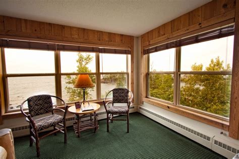 Lake Superior Lodging Options at Cove Point Lodge