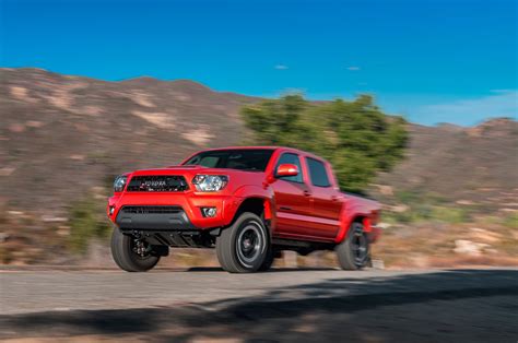 2015 Toyota Tacoma TRD Pro First Test - Motor Trend