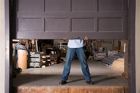 5 Signs That You Need a New Garage Door - Garage Doors by Nestor