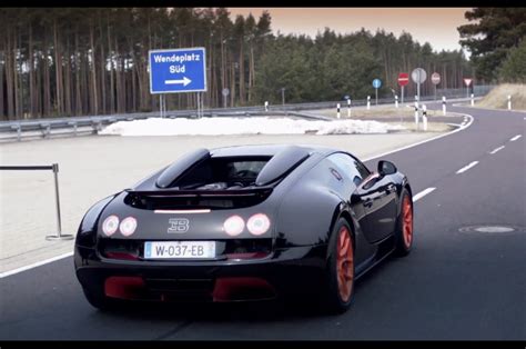 Video: Bugatti Veyron Grand Sport Vitesse record speed run ...