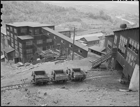 File:The breaker plant. The St. Clair Coal Company, St. Clair Colliery ...