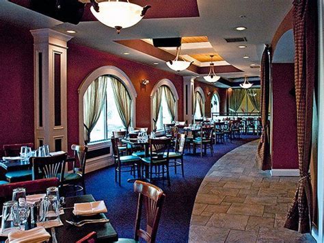 Dining - Restaurants - Pubs | Oxford OH | The Elms Hotel