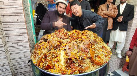 MEAT & BONE MARROW MOUNTAIN & BBQ Heaven! STREET FOOD in Peshawar Pakistan - YouTube