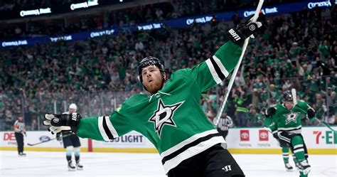 Joe Pavelski's 5th Goal in 2 Games Hypes Stars Fans as Dallas Ties Series with Kraken | News ...