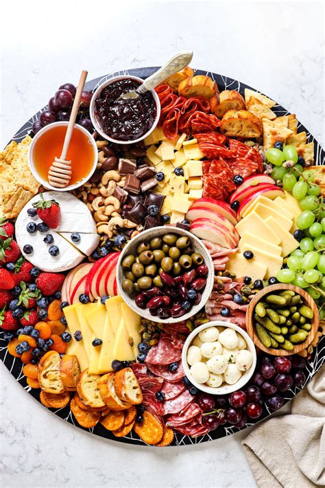 How to Make a Charcuterie Board - Carlsbad Cravings