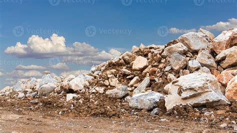 Pile of rocks against the sky. 7518716 Stock Photo at Vecteezy