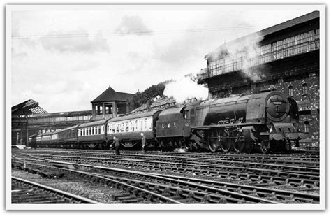 Preston Railway Station. August 1949 | Train, Steam trains, Crewe