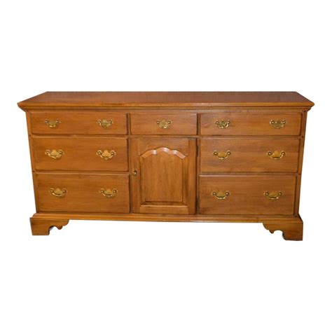 Vintage Traditional Style Ethan Allen Solid Maple Dresser | Chairish