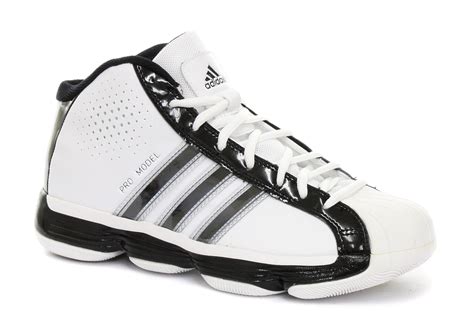 Foto Adidas Pro Model 2010 Mens Basketball Shoe foto 580388