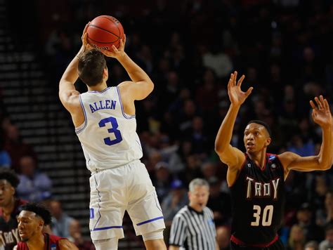 Grayson Allen shows top form with five threes in Duke’s easy win over ...