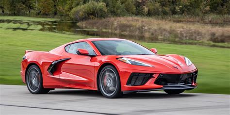 2020 Chevy Corvette Z51 Hits 60 MPH in 2.8 Seconds