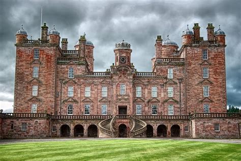 Drumlanrig Castle, Dumfries and Galloway, Scotland. [1024 × 684] : r ...