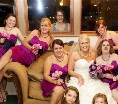 40 Funny Wedding Photobombs