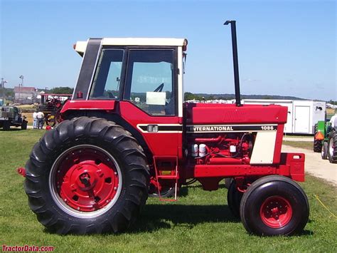 Ih 1086 Tractor