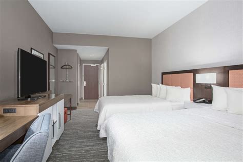 Hampton Inn & Suites Denver-Downtown in Denver, CO (Hotels & Motels ...