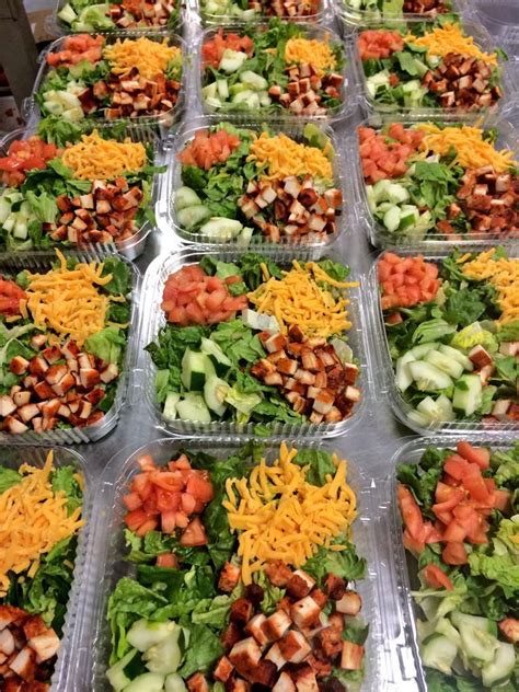 THIS was ‪#‎SchoolLunch‬ yesterday Manor ISD, Manor, Texas: "Looking for something healthy today ...