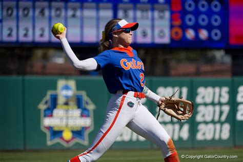 23-02-19_Florida Gators Softball vs Bowling Green - Gator Country