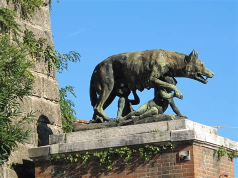 Romulus and Remus take over Siena | Bagni di Lucca and Beyond