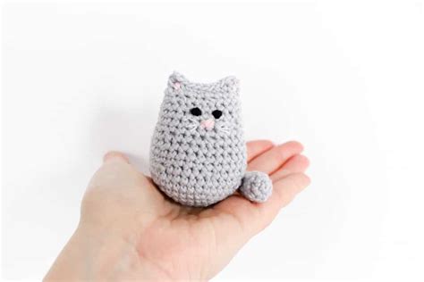 Itty Bitty Crochet Kitty | Free Crochet Cat Pattern