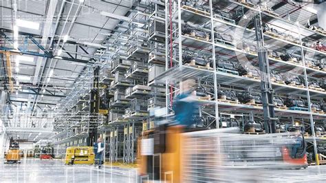 Mercedes-Benz to set up regional after-sales logistics hub in Malaysia ...