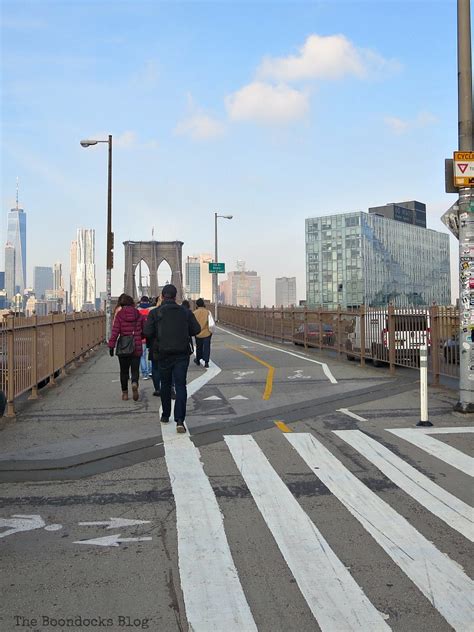 A Tour of the Astonishing Brooklyn Bridge Walkway - The Boondocks Blog