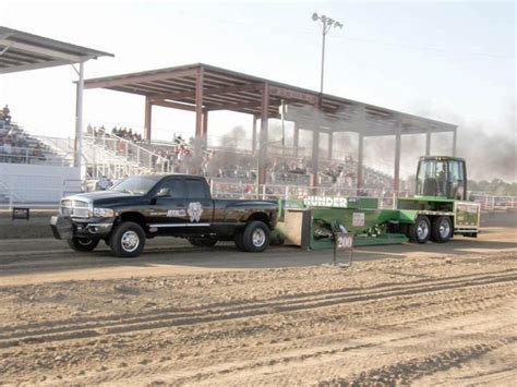 Tractor pull has record setting competition – Brush News-Tribune