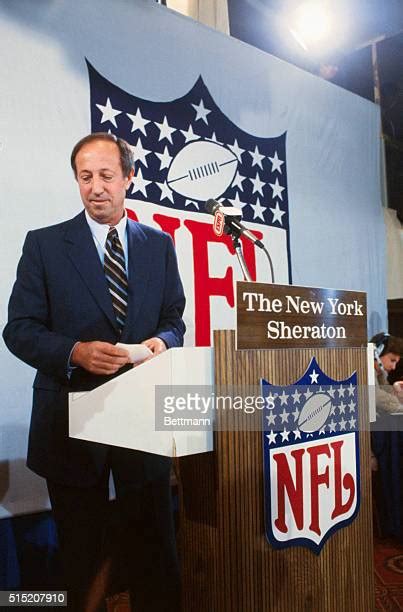 246 Nfl Pete Rozelle Photos & High Res Pictures - Getty Images