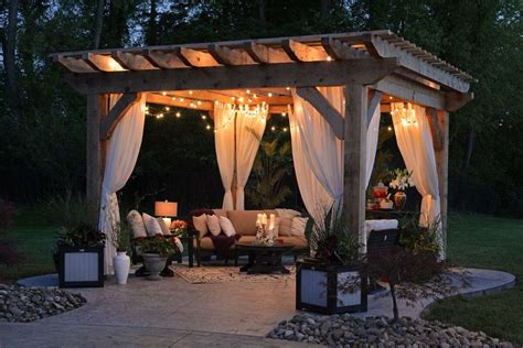 9 Pergola Ideas to Add Shelter and Style in Your Yard