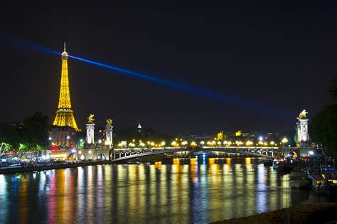 Paris Night Photo Tour — Aperture Tours