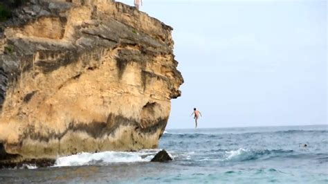 Shipwreck Beach Cliff Jump (Kauai, HI) - YouTube