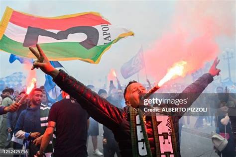 Napoli Fans Photos and Premium High Res Pictures - Getty Images