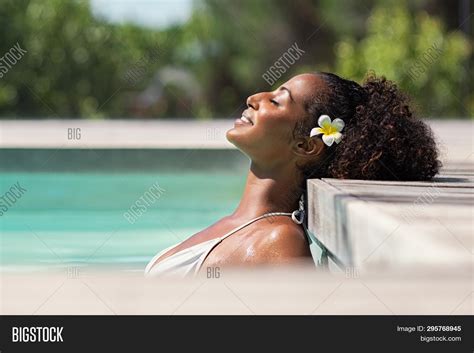 Young Black Woman Image & Photo (Free Trial) | Bigstock