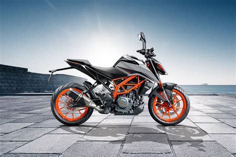 KTM 390 Duke BS6 Price, Images, Mileage, Specs & Features