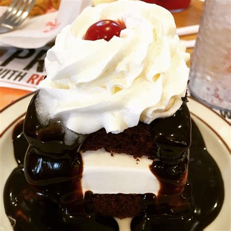 Frisch’s Hot Fudge Cake | Eat dessert, Hot fudge cake, Desserts