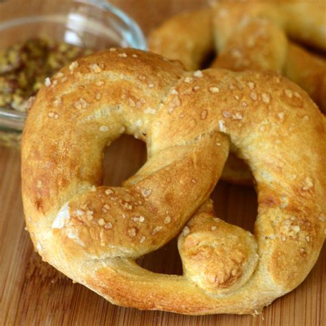 Pizza Dough Pretzels: A Smart Shortcut for Homemade Pretzels | Pizza recipes dough, Pretzel ...