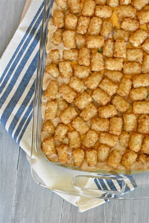 Super easy and Cheesy tater tot casserole - My Mommy Style