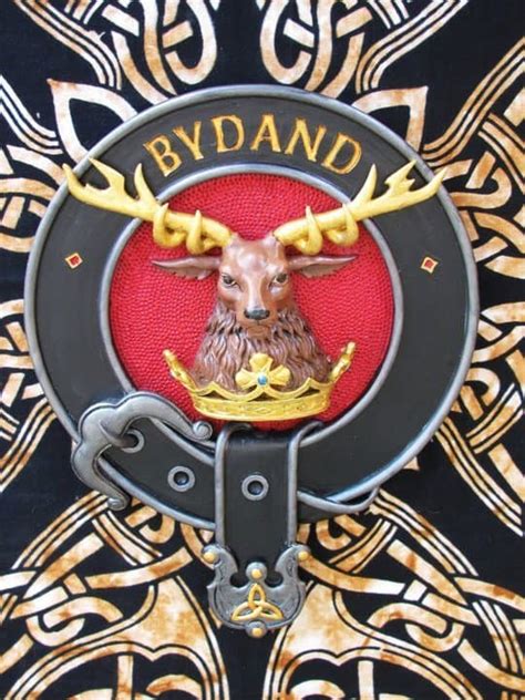 Clan Gordon (House of Gordon) Crest Badge Limited Edition Hand Painted Wall Plaque ⋆ Celtic ...