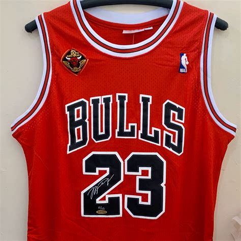 Iconic NBA Jersey Worn By Michael Jordan To Be Auctioned In September ...