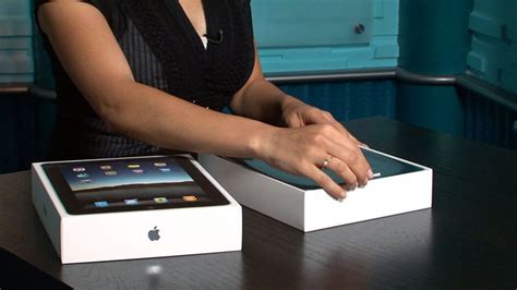 Apple iPad unboxing - Video - CNET