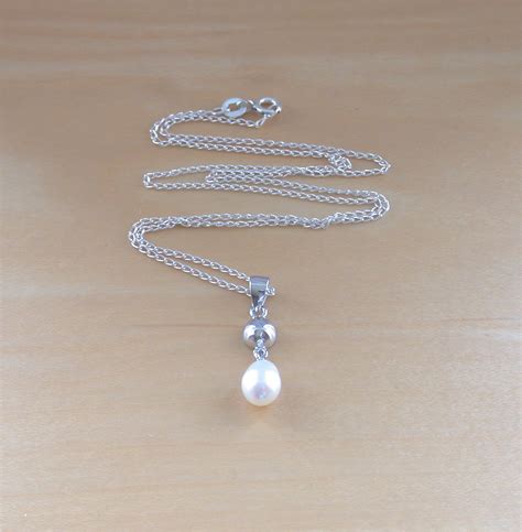 Sterling Silver Pearl Pendant & Chain | Freshwater Pearl Necklace UK |Gift