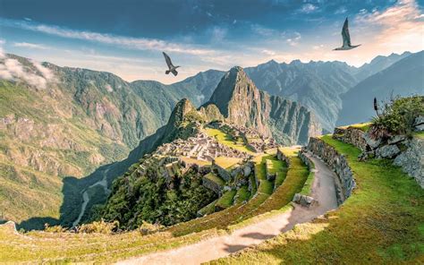 Where to Go Before and After Machu Picchu to Prevent Altitude Sickness