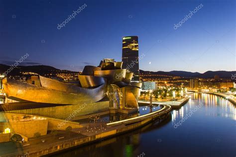 Bilbao - Guggenheim Museum - Night view – Stock Editorial Photo ...