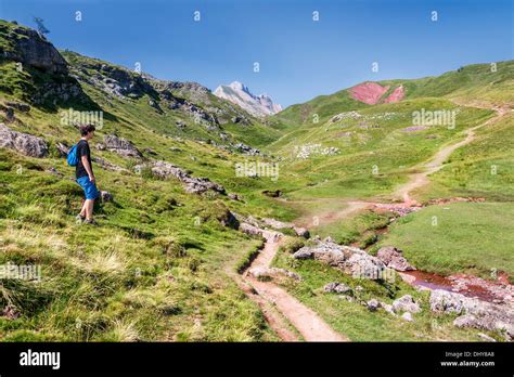 Pyrenees hiking hi-res stock photography and images - Alamy