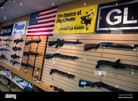 Gun Store Stock Photos & Gun Store Stock Images - Alamy