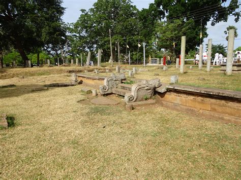 Anuradhapura - Ruins (2) | Anuradhapura | Pictures | Sri Lanka in Global-Geography